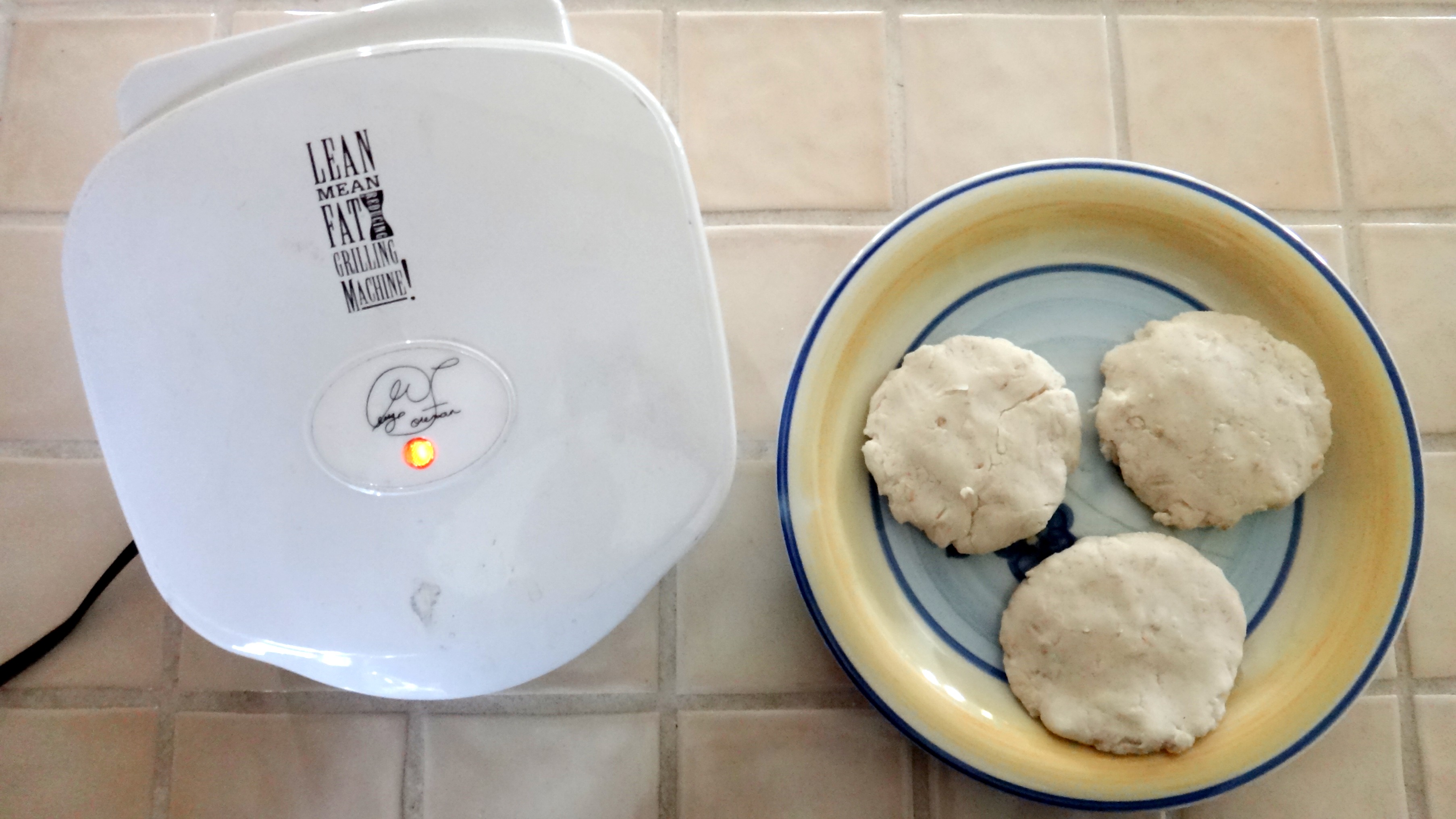 Cooking arepas with a George Foreman grill